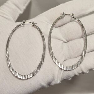 Y2K 00s Large 2.75" Oval Silver Tone Textured Fashion Hoop Fashion Earrings